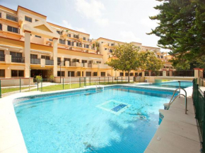 Pretty villa with balcony, Marbella